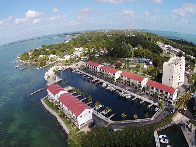 Upper Keys Rentals - Futura Yacht Club