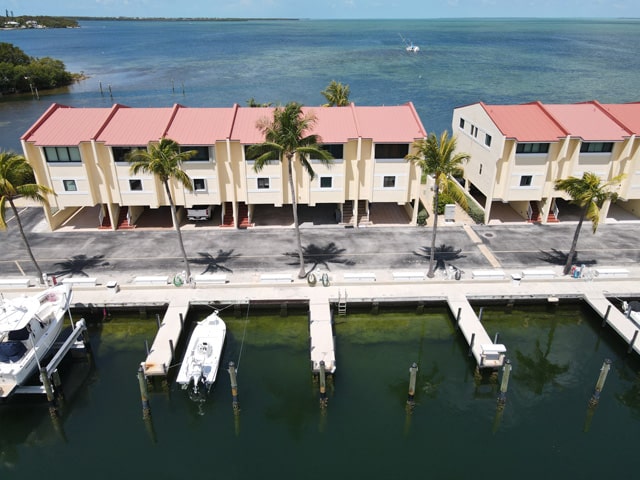 Featured image for Futura Townhouse 706