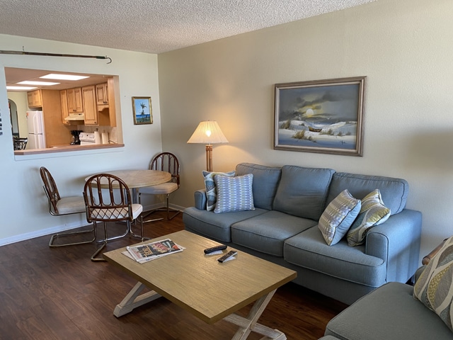 Featured image for Moon Bay A506