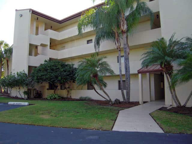 Upper Keys Rentals - Tamarind Bay Club ground